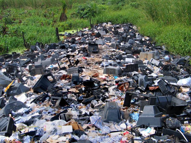 Instan a tomar medidas para gestionar la basura electrónica