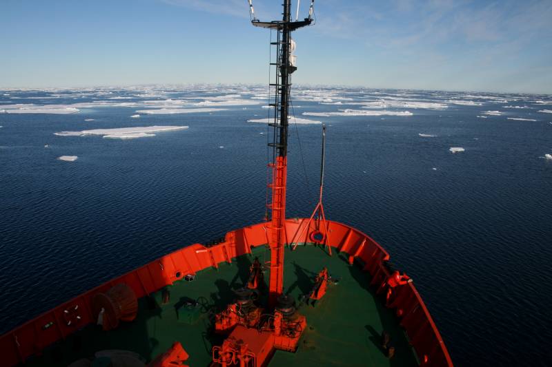 Campaña oceánica ATOS-I a bordo del BIO Hespérides. Imagen: Rafel Simó / CSIC. 