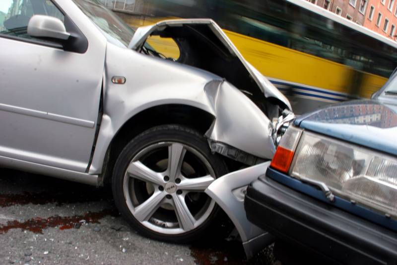 Un alto porcentaje de los accidentes en España siguen produciéndose porque el conductor ha ingerido alcohol. / SINC