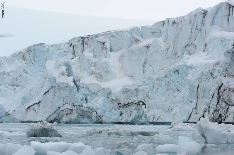 Investigadores españoles lideran una expedición que realizará perforaciones profundas en la Antártida