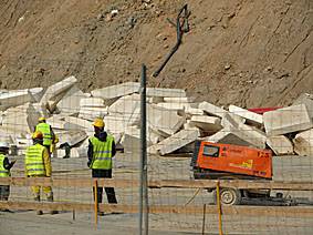 Trabajadores inmigrantes en la construcción. Foto: SINC.