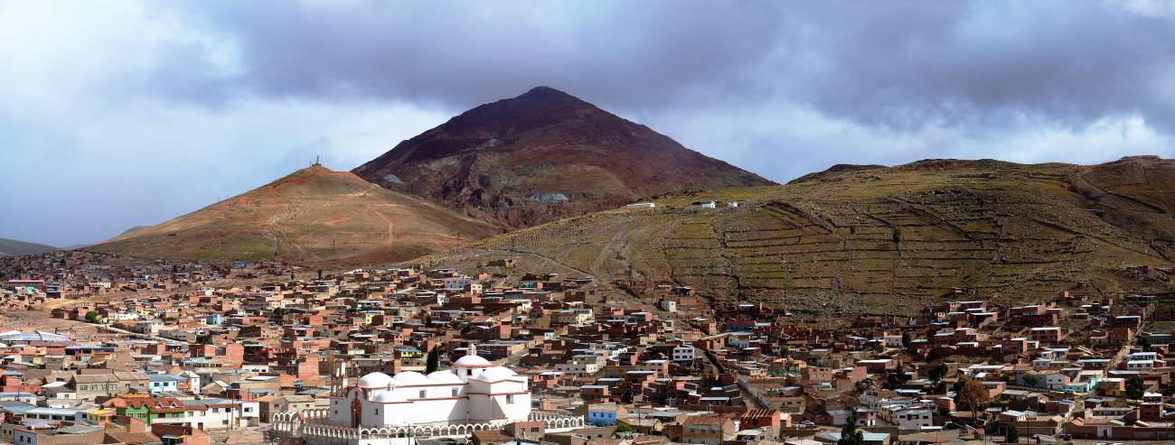 Vista parcial de la ciudad de Potosí, una de las cunas del pisco ./ Wikipedia