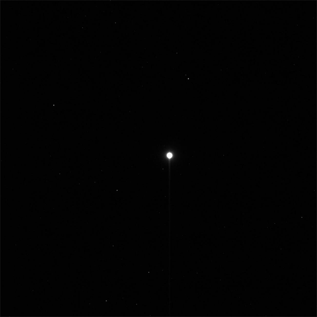 La nave Dawn  envía la primera imagen del asteroide Vesta