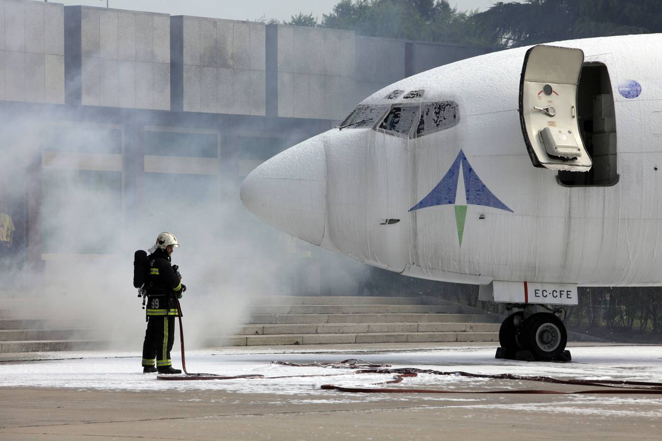 Simulan un accidente radiológico en el aeropuerto de Barajas