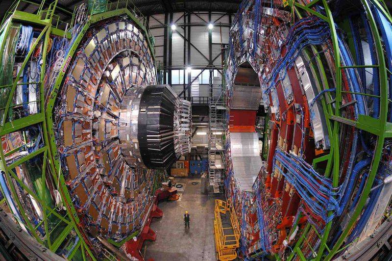 Montaje del experimento CMS del LHC. Imagen: CERN  