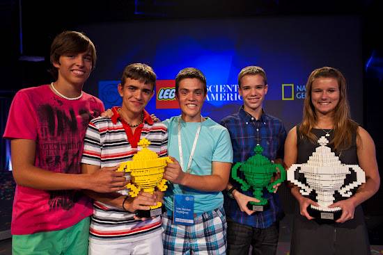 Los cinco ganadores del concurso Google Science Fair 2012. Imagen: Google.  