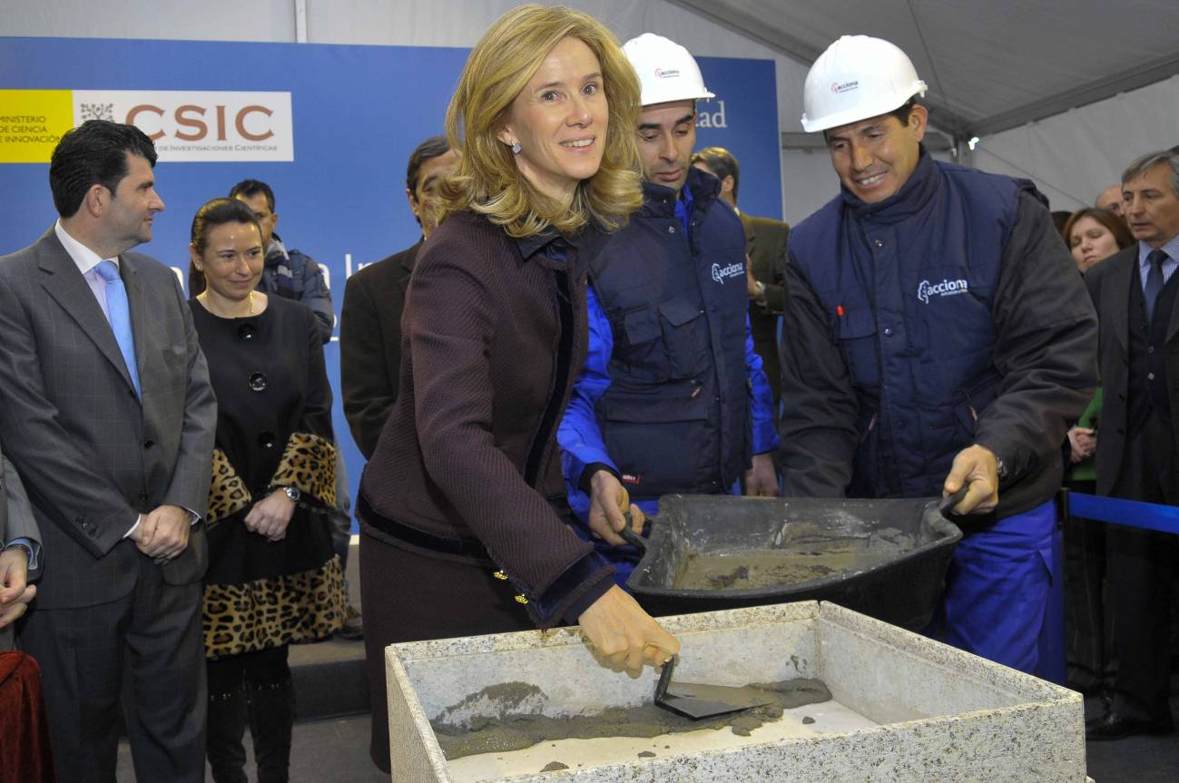 Colocan la primera piedra de la nueva sede del Instituto Cajal del CSIC