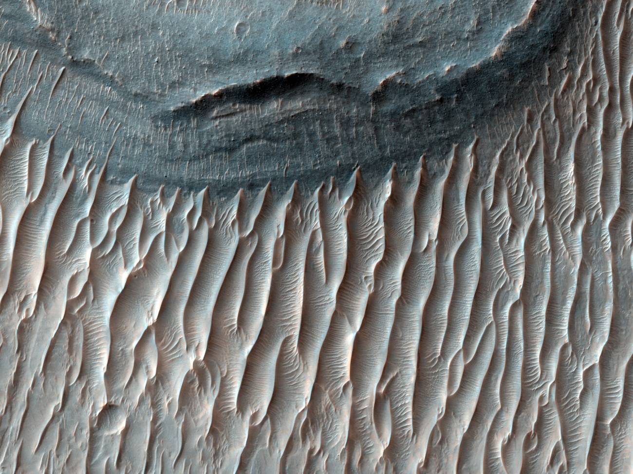 El suelo de Ius Chasma