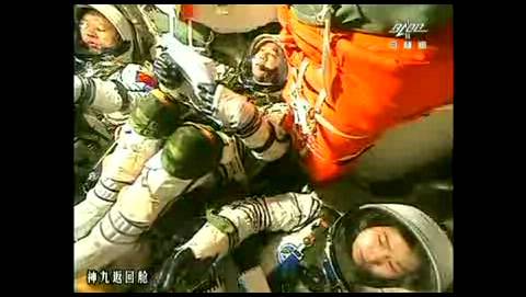 El primer acoplamiento espacial manual de China ha sido un éxito