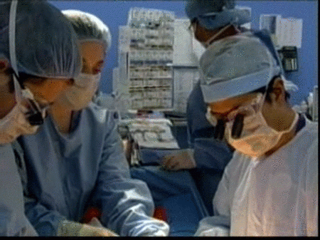 Extirpan seis órganos vitales a una niña para eliminar un tumor