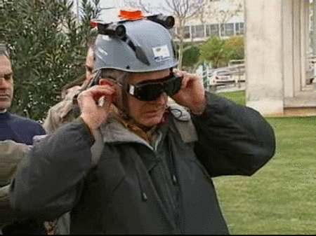 Las gafas con sonido permitirán a los ciegos sortear obstáculos