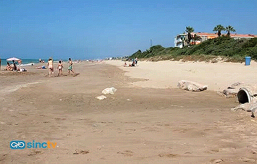 En España, se examinaron las playas de Gavà