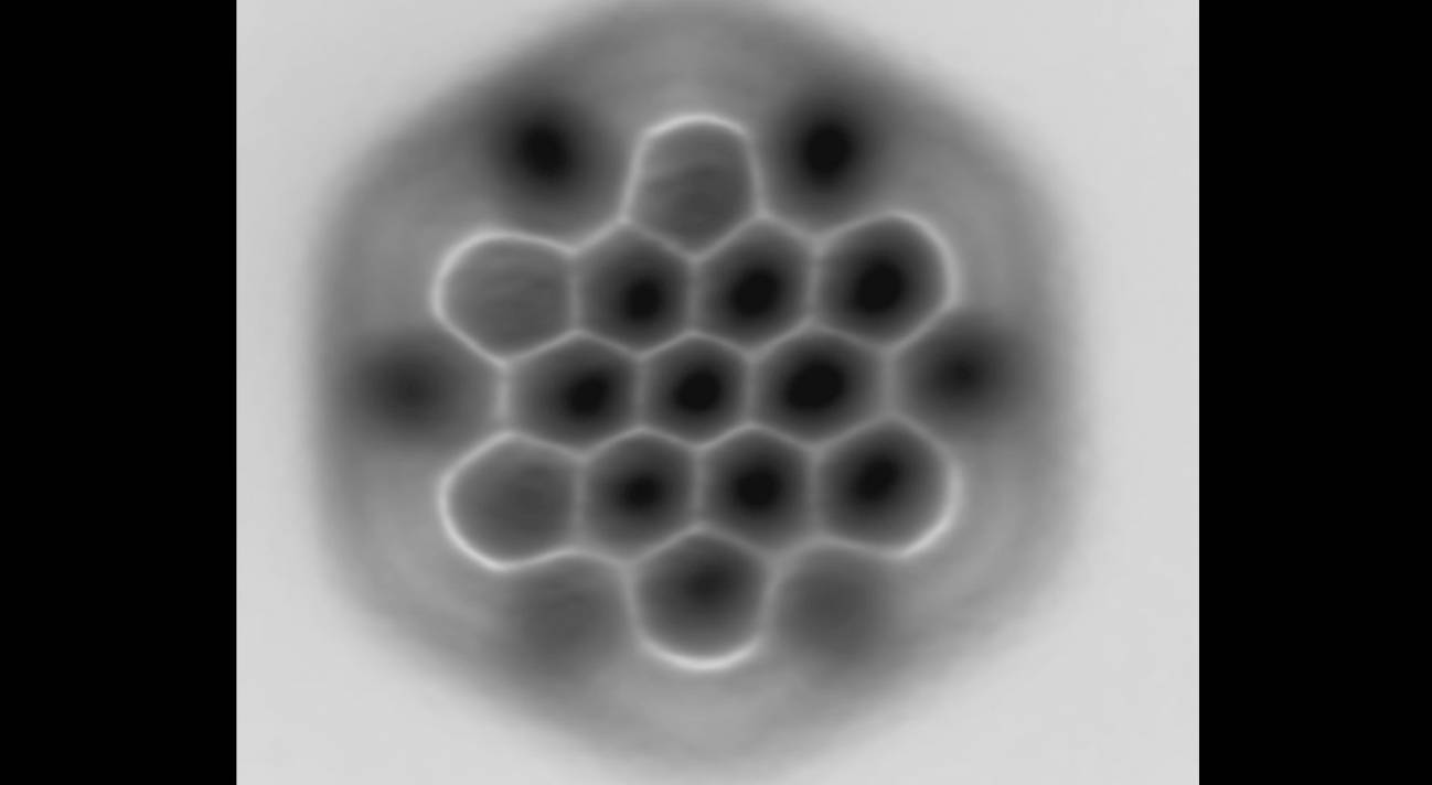 balsa Cliente Al borde Un microscopio permite visualizar en detalle los enlaces de las moléculas