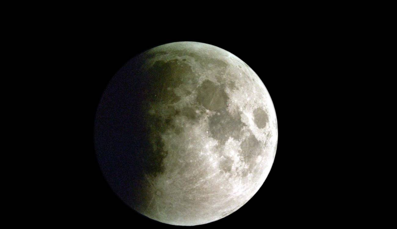 eclipse lunar del 19 de noviembre