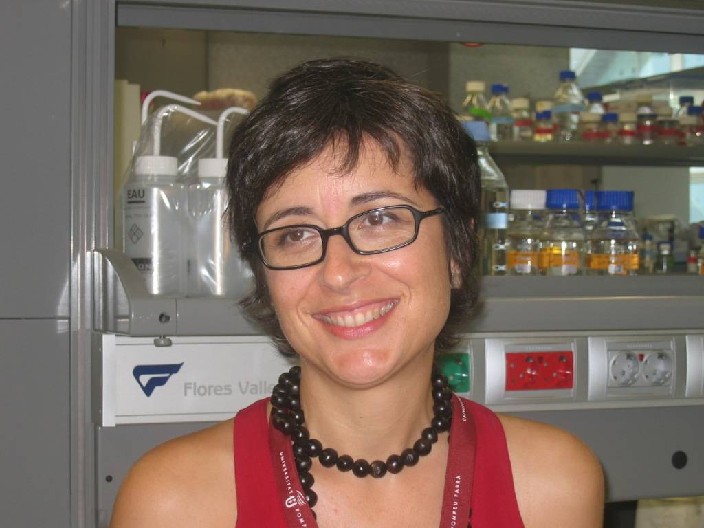 Juana Díez, directora de la Unidad de Virología Molecular del CEXS-UPF