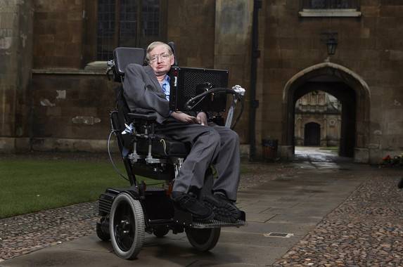 Stephen Hawking en el Gonville & Caius College de Cambridge (Reino Unido)