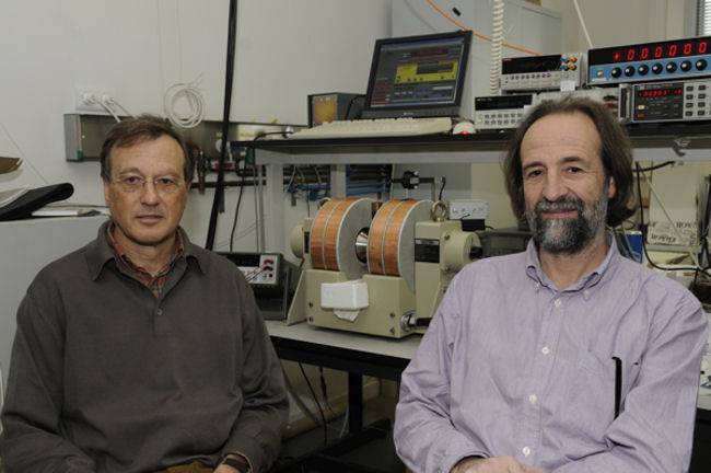 Los investigadores Antoni Planes i Lluís Mañosa de la UB han liderado el estudio.