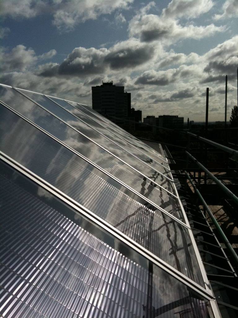 Los paneles solares térmicos reducen las emisiones de gases de efecto invernadero.