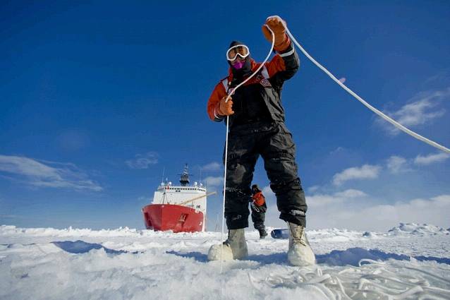 Los efectos del calentamiento global se generalizan en el Ártico y la  Antártida