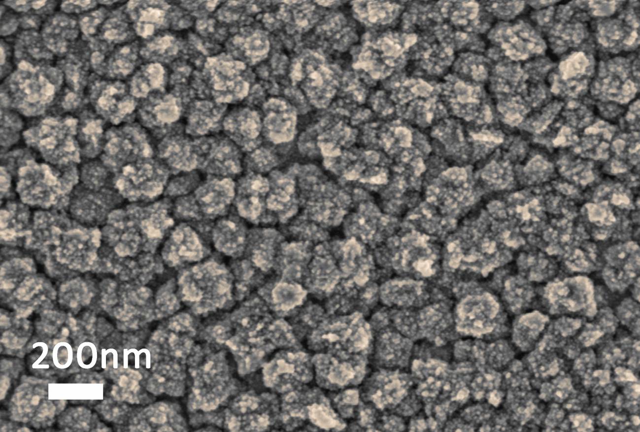 Nanoesponja metálica vista al microscopio
