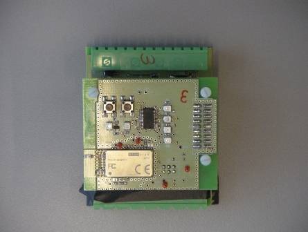 Nodo Bluetooth 2.0 desarrollado por el Grupo de Investigación de Diseño Electrónico de la UPV/EHU
