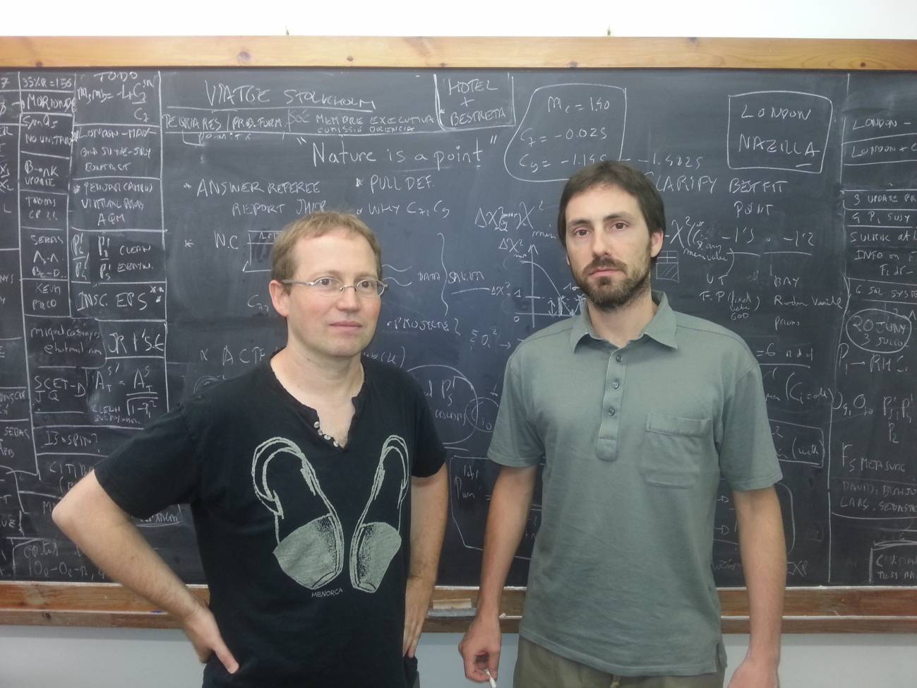 Los investigadores Joaquim Matías (izquierda) y Javier Virto en la UAB