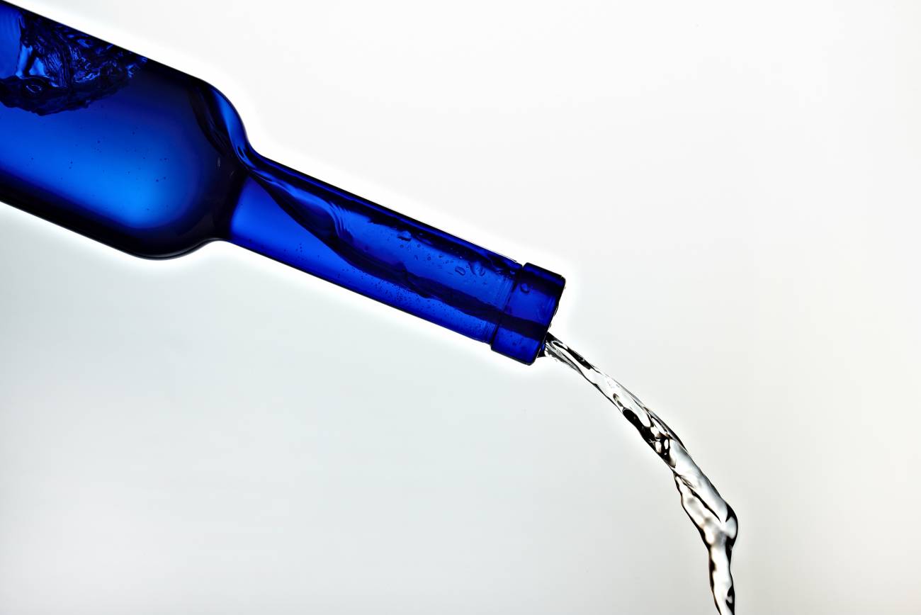 Botella Om Water de vidrio azul Gratitude 1,2 litros online