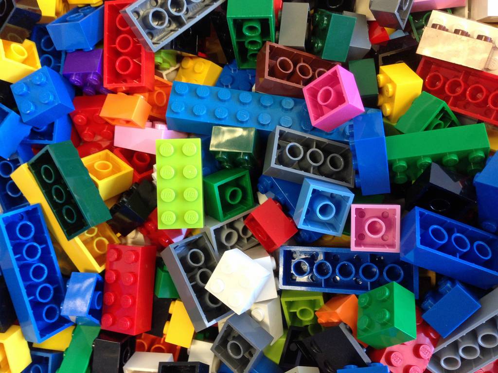 La herramienta se basa en un número ilimitado de cajas de colores, al estilo de Lego. Autor: Rick Payette.