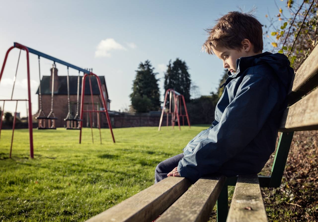 Un niño maltratado tiene tres veces más riesgo de desarrollar una adicción de adulto