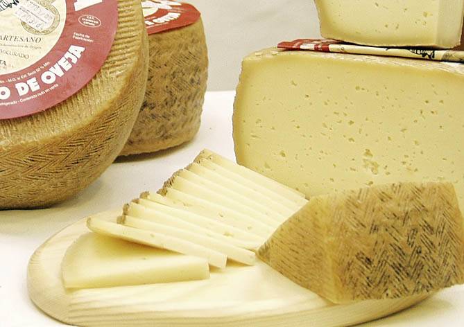 Alternativa para disminuir los niveles de colesterol en queso