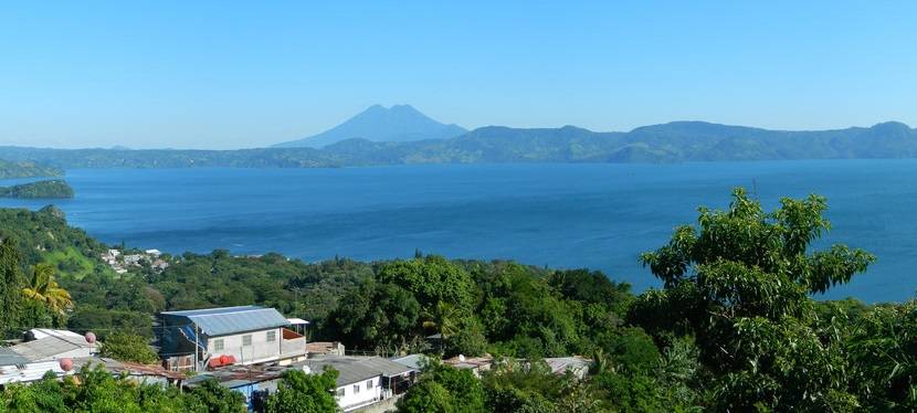 Panoramica de la caldera del Ilopango
