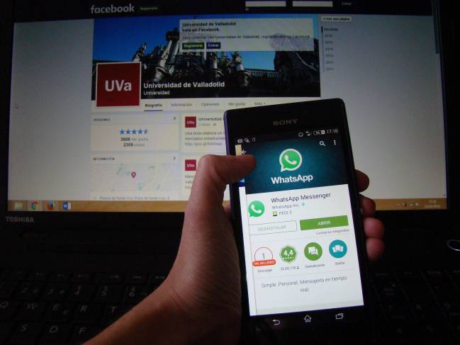 Las investigadoras han analizado el caso de Facebook y WhatsApp