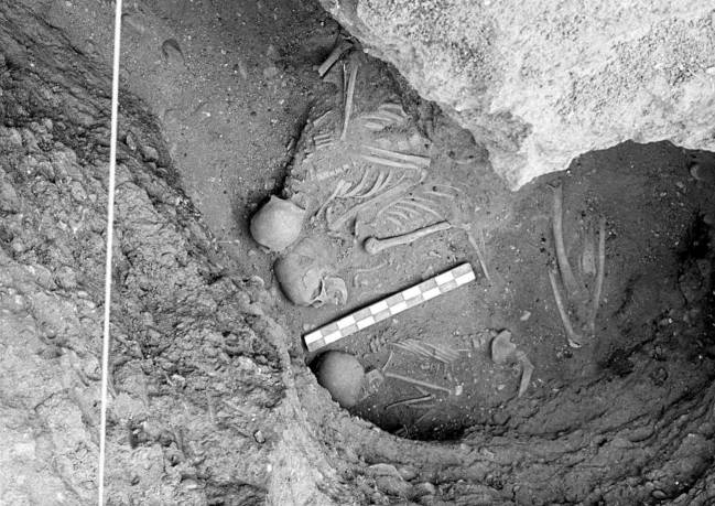 Enterramiento triple del Bronce Tardío en La Requejada