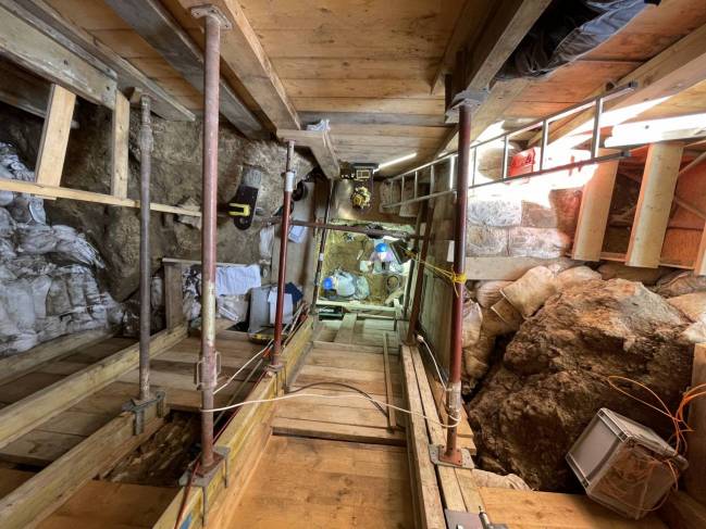 Excavaciones en la cueva Ilsen