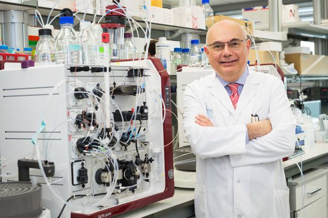 Josep Tabernero en su laboratorio del Vall d’Hebron Instituto de Oncología