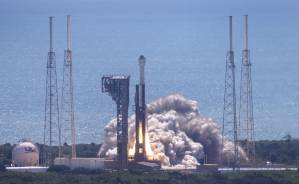 La nave espacial Starliner de la misión Boeing Crew Flight Test de la NASA despega en un cohete Atlas V de United Launch Alliance (ULA). 