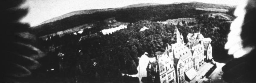 Imagen aérea del hotel Kronberg tomada por una paloma. / Wikipedia